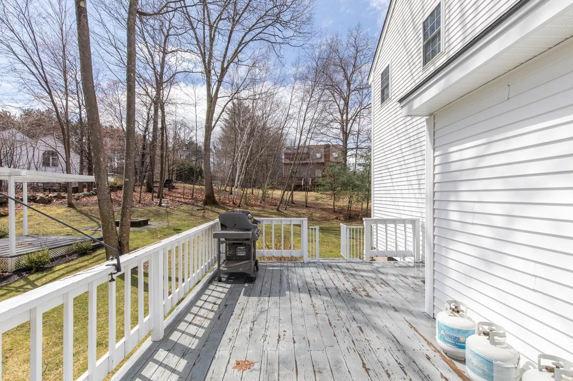 11 Drew Woods Drive Derry NH 03038