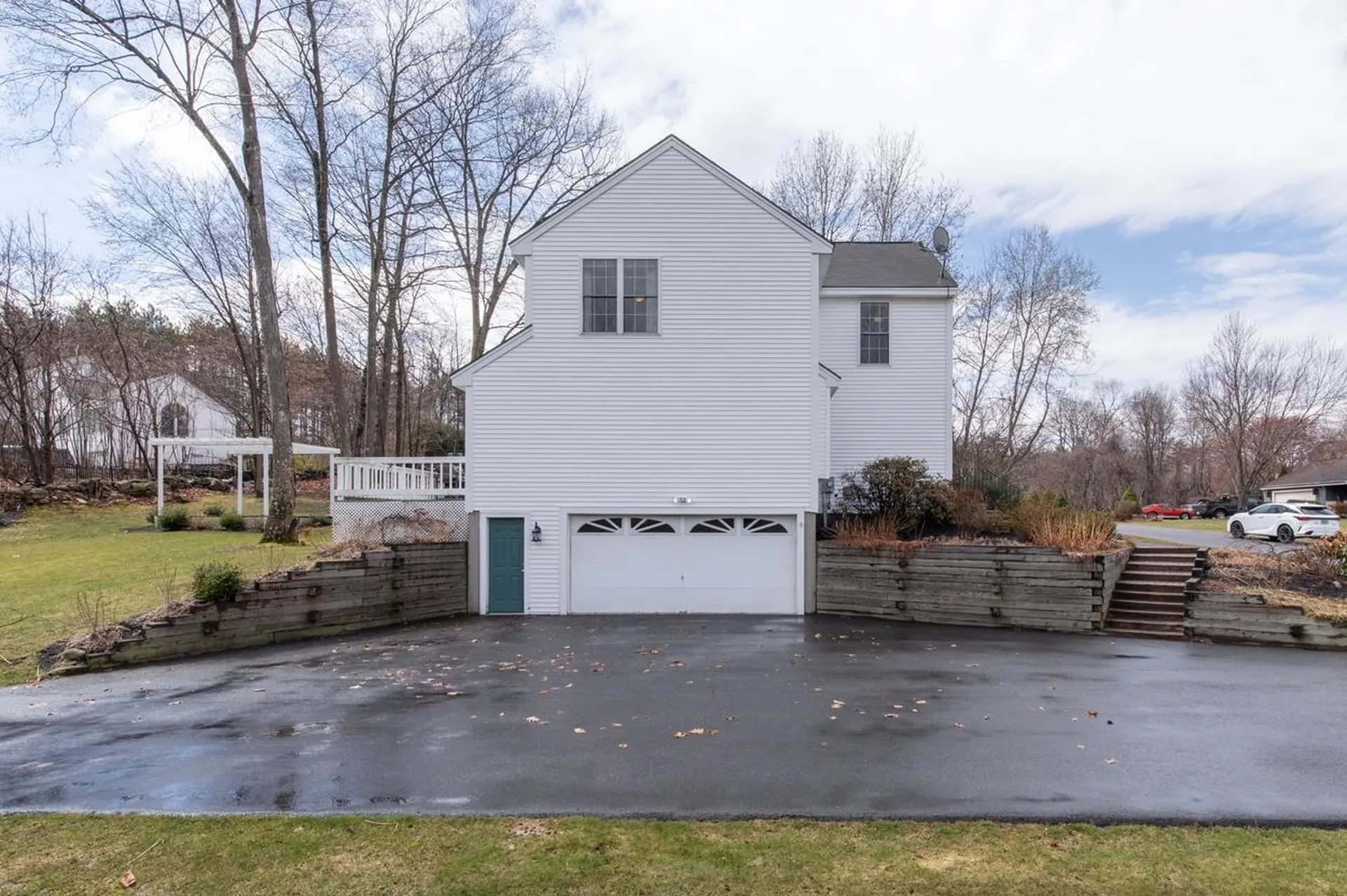 11 Drew Woods Drive Derry NH 03038