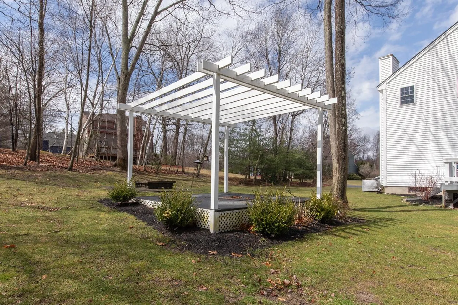 11 Drew Woods Drive Derry NH 03038