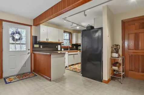1 Blueberry Hill Road Raymond NH 03077