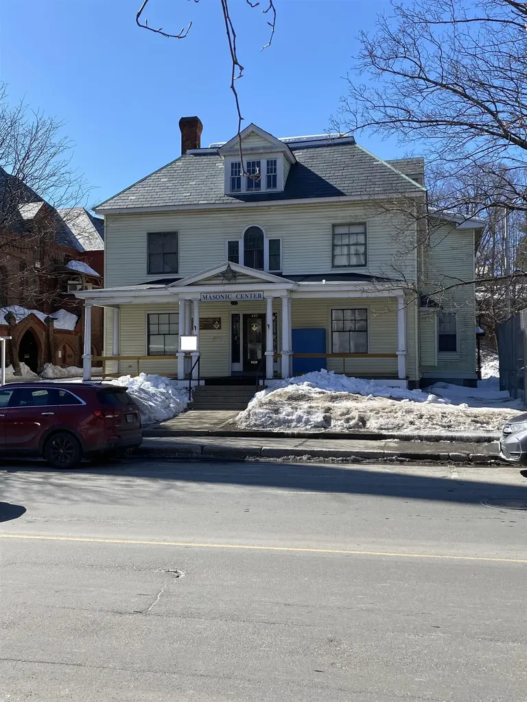 196 Main Street Brattleboro VT 05301