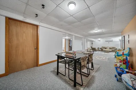 23 Osgood Street Windham NH 03087