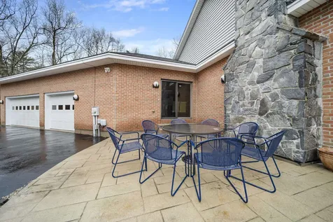 23 Osgood Street Windham NH 03087