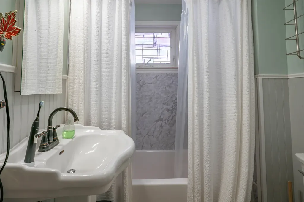 747 Silver Street Manchester NH 03103