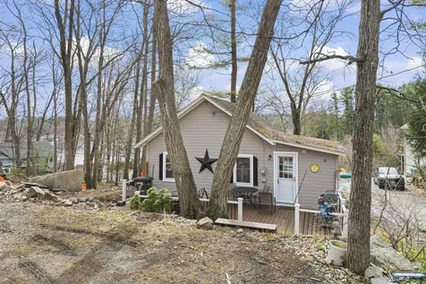 12 2nd Street Windham NH 03087