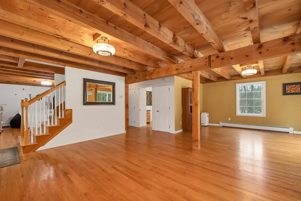 77 Kent Locke Circle Alton NH 03809