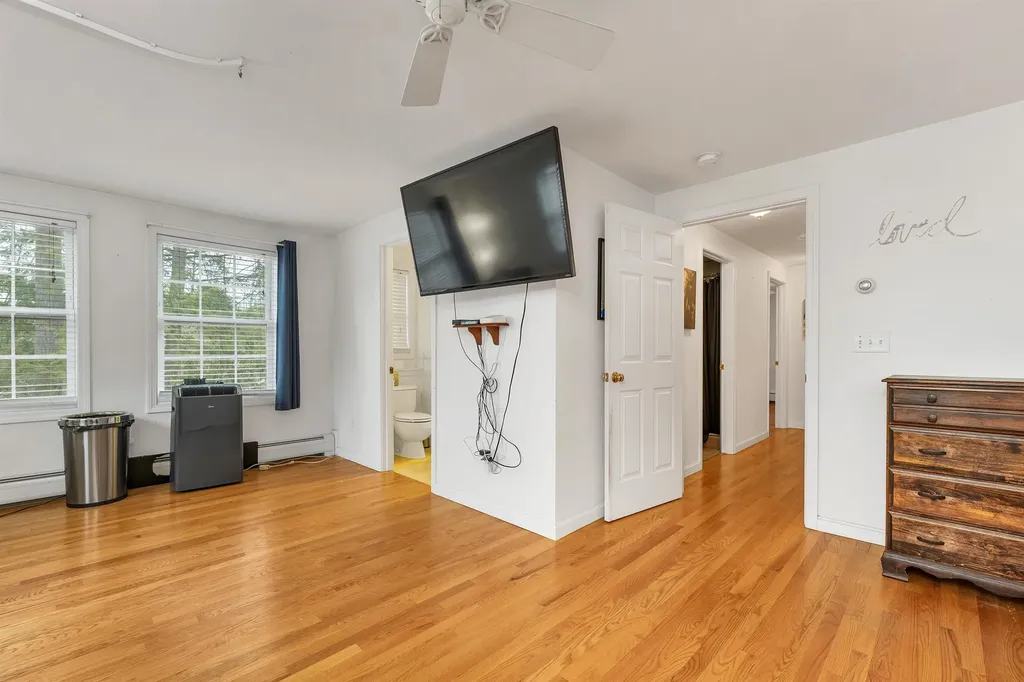 77 Kent Locke Circle Alton NH 03809