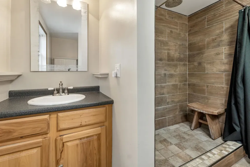 77 Kent Locke Circle Alton NH 03809