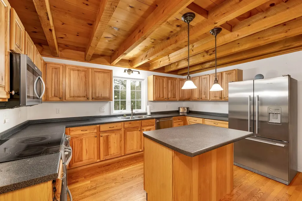 77 Kent Locke Circle Alton NH 03809