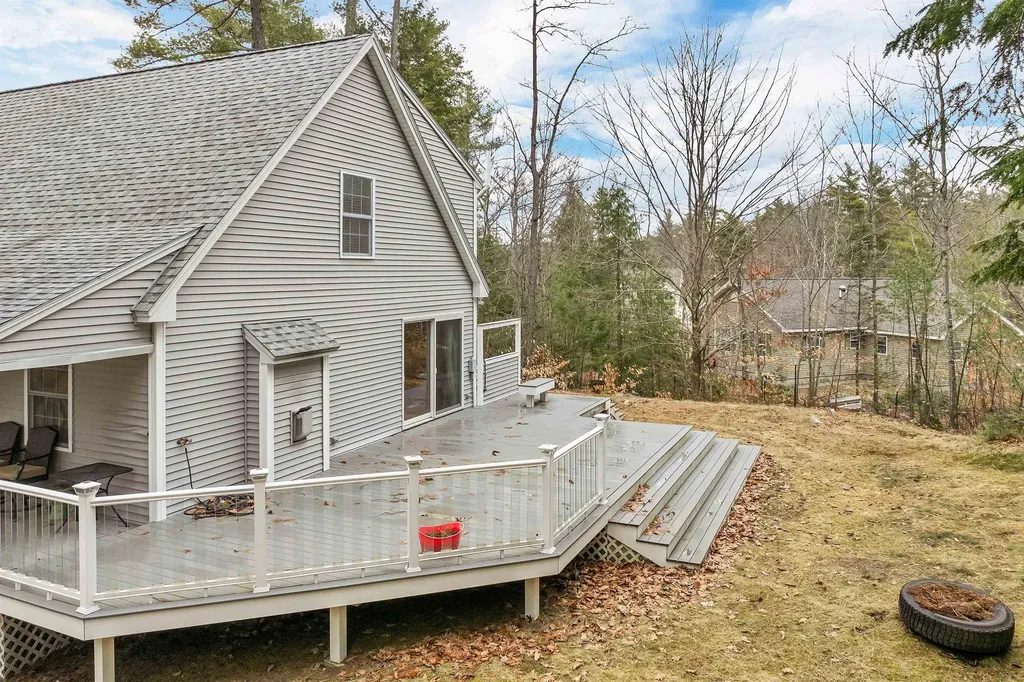 77 Kent Locke Circle Alton NH 03809