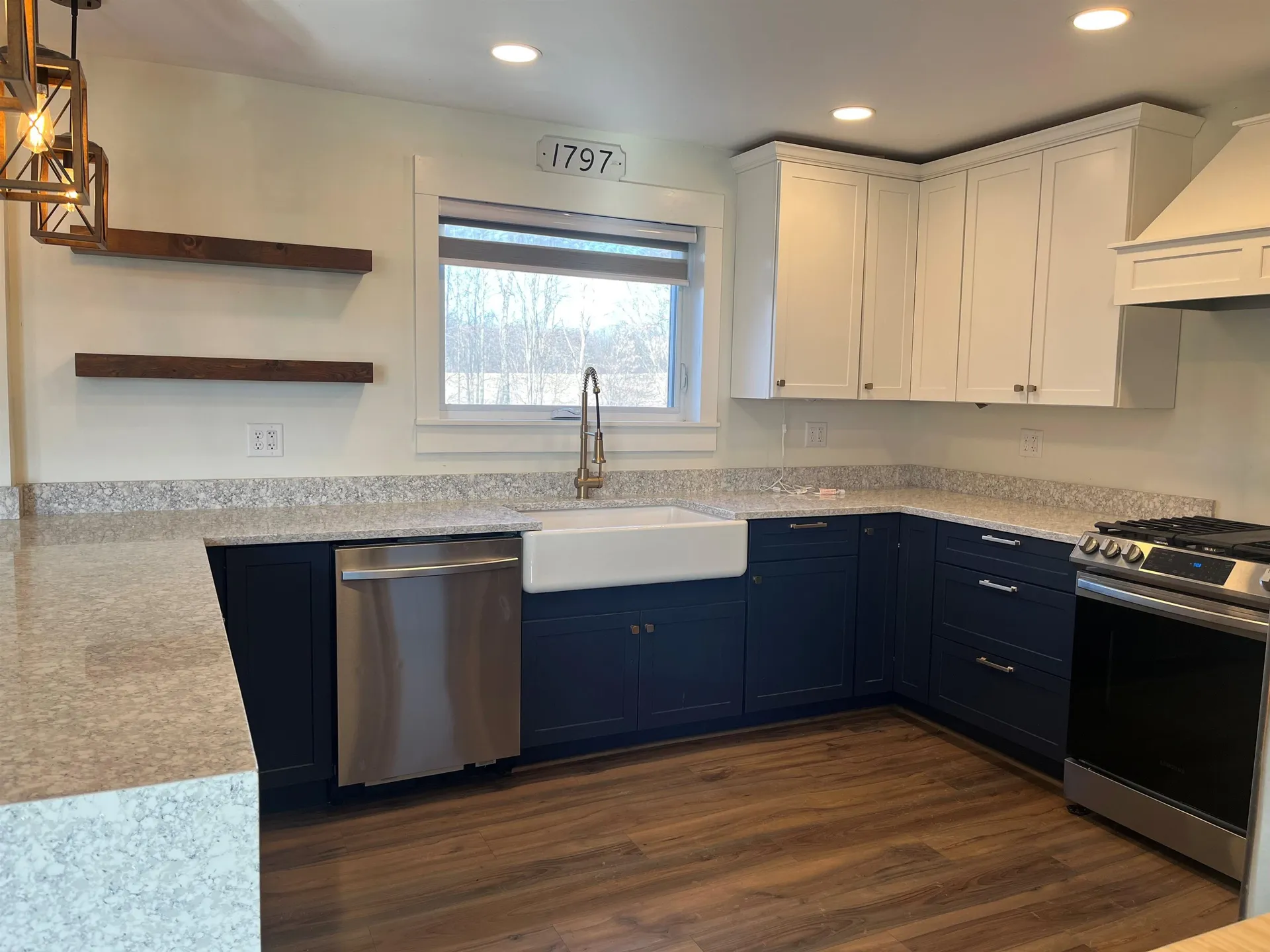 259 Us Route 2 Grand Isle VT 05458