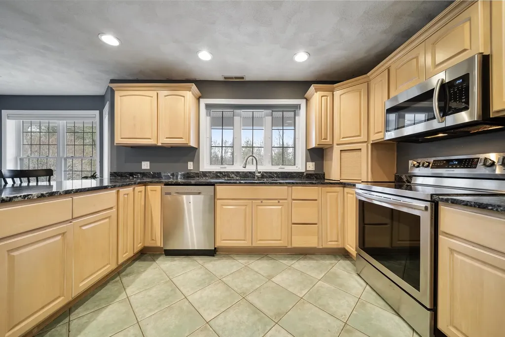 147 Wells Village Road Sandown NH 03873