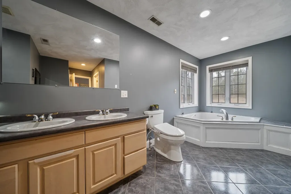 147 Wells Village Road Sandown NH 03873