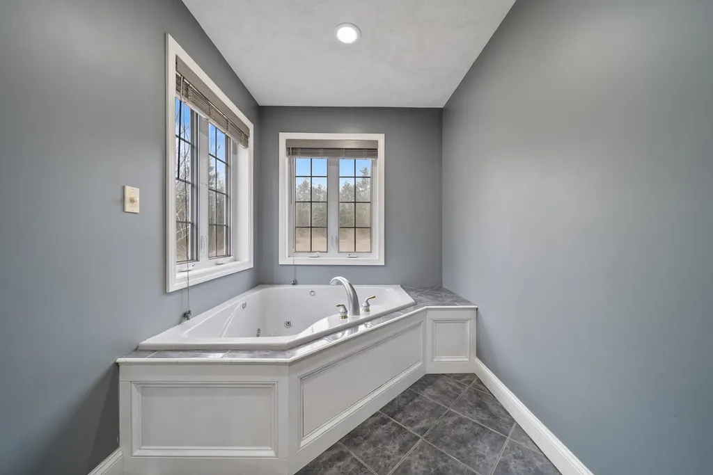 147 Wells Village Road Sandown NH 03873
