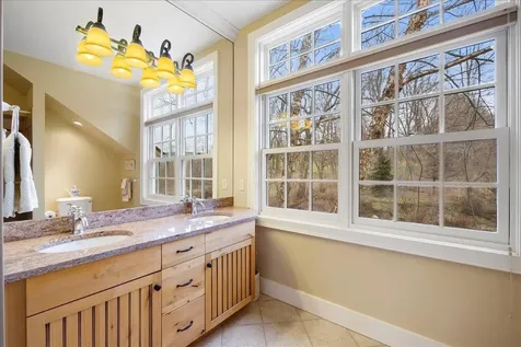 1325 Barnumville Road Manchester VT 05255