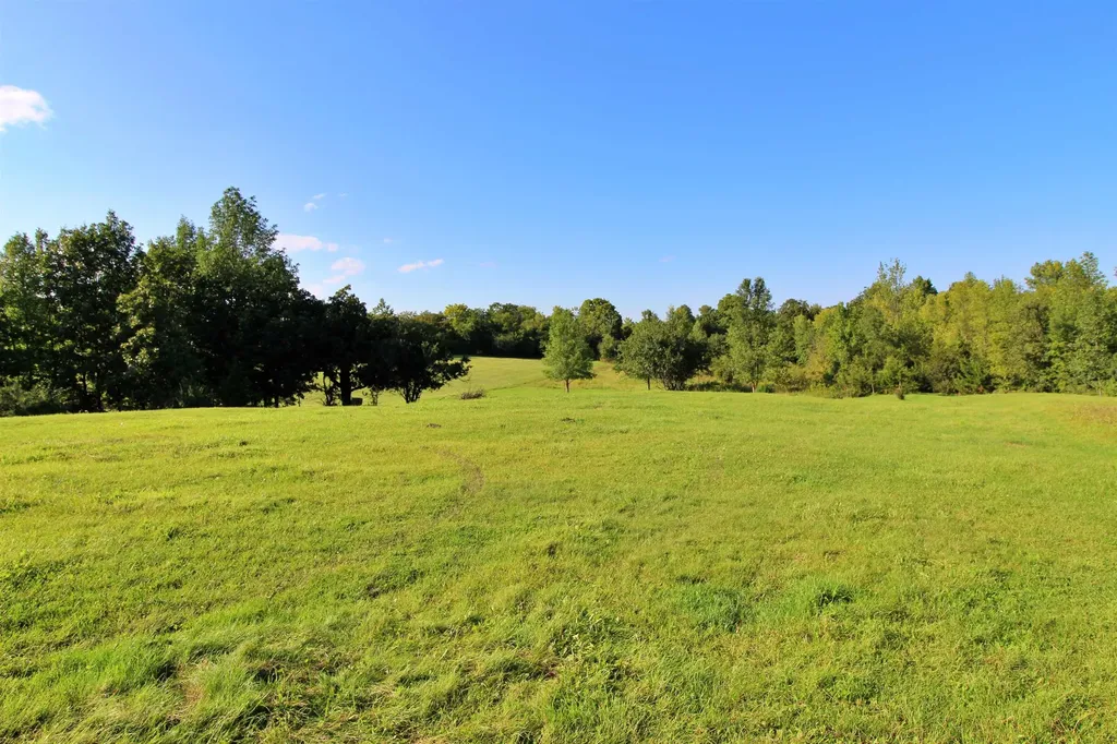 27 Faywood Road Grand Isle VT 05458