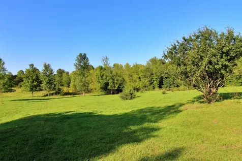 27 Faywood Road Grand Isle VT 05458