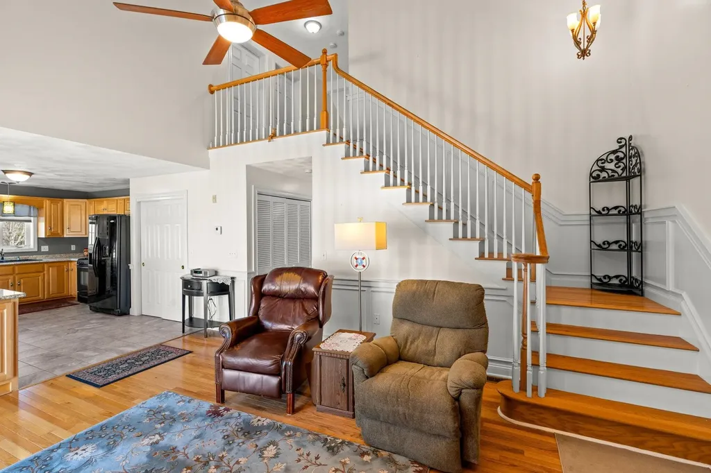 27 Ash Drive Kingston NH 03848