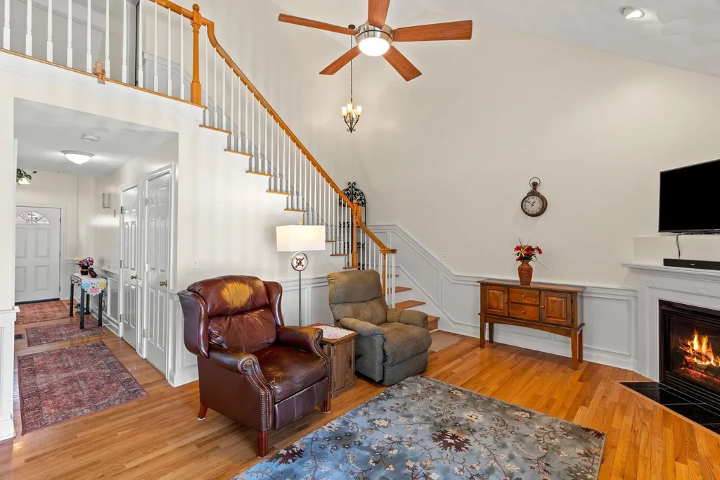 27 Ash Drive Kingston NH 03848