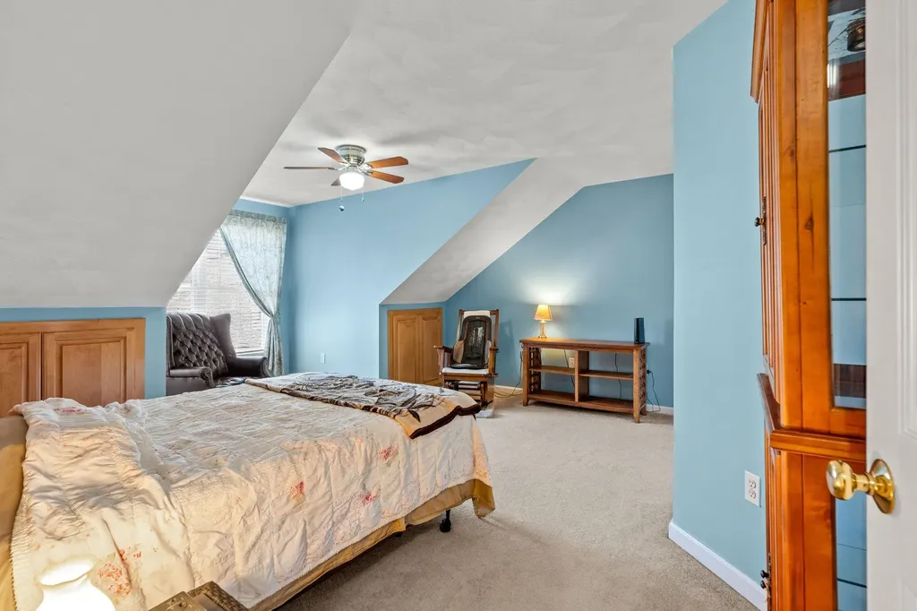 27 Ash Drive Kingston NH 03848