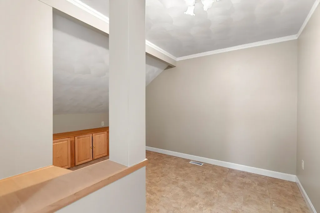 27 Ash Drive Kingston NH 03848