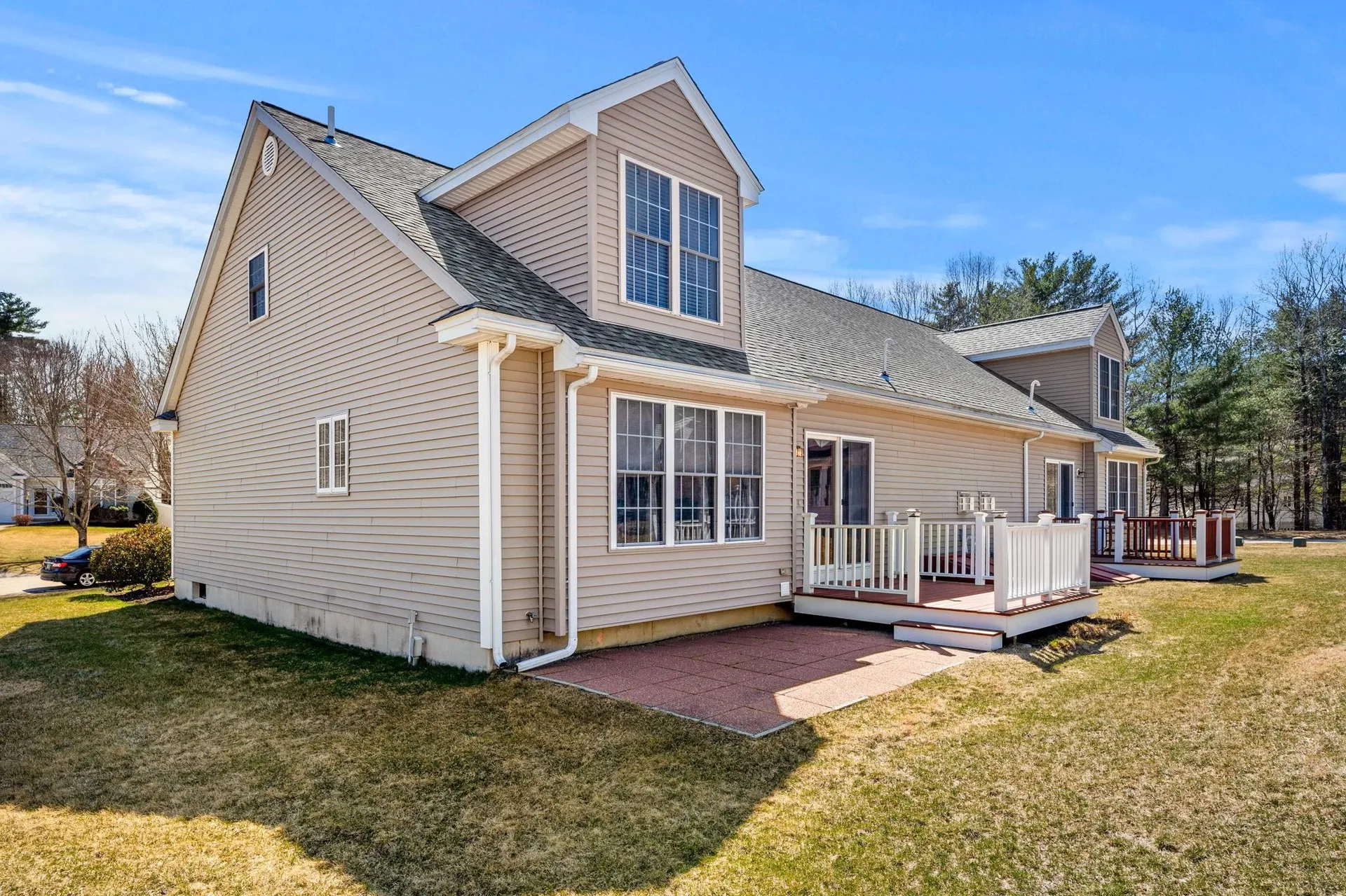 27 Ash Drive Kingston NH 03848