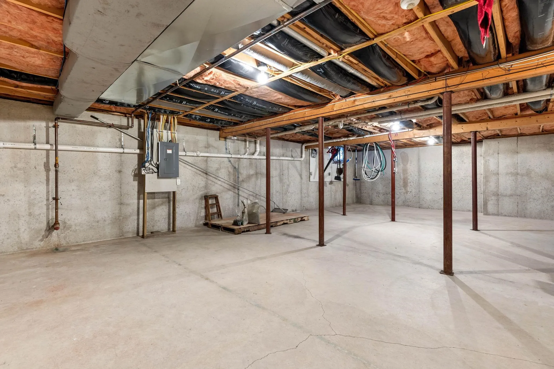 27 Ash Drive Kingston NH 03848