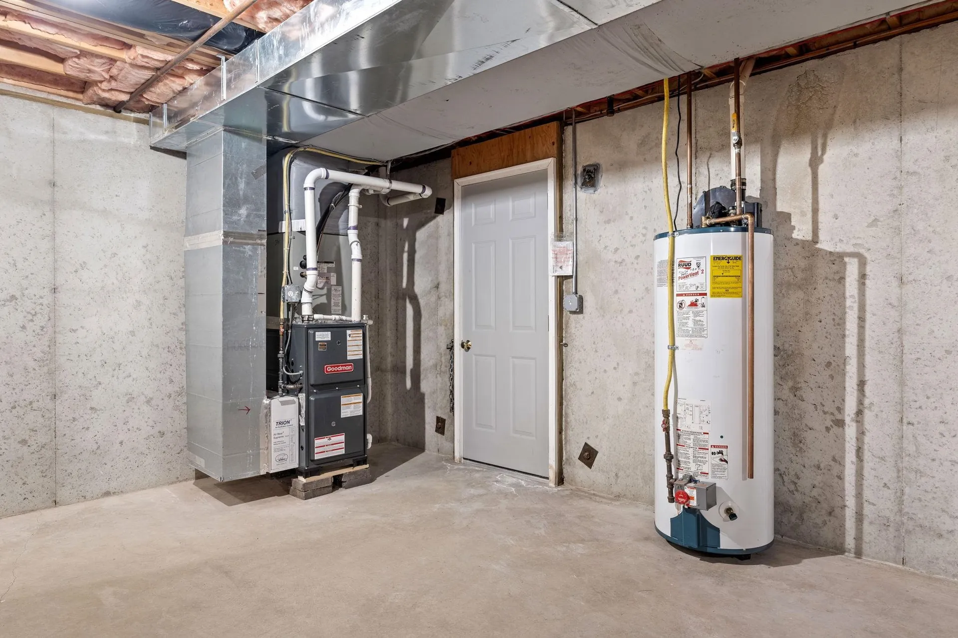 27 Ash Drive Kingston NH 03848