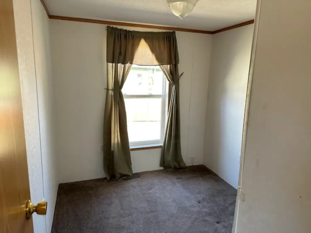 14 Redwood Drive Winchester NH 03470