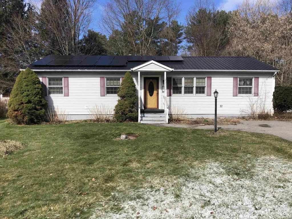 41 Woodcrest Circle Milton VT 05468