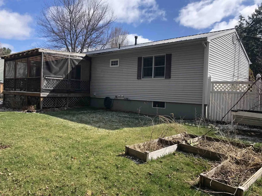 41 Woodcrest Circle Milton VT 05468