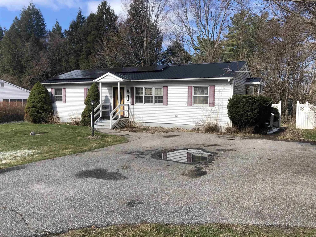 41 Woodcrest Circle Milton VT 05468