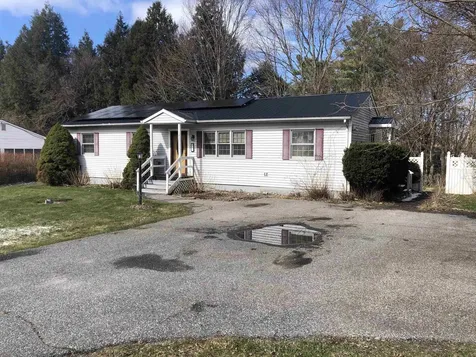 41 Woodcrest Circle Milton VT 05468