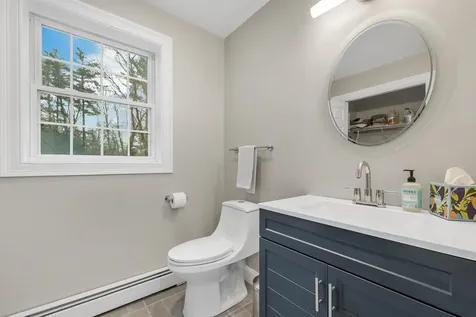 9 Carter Way Strafford NH 03884