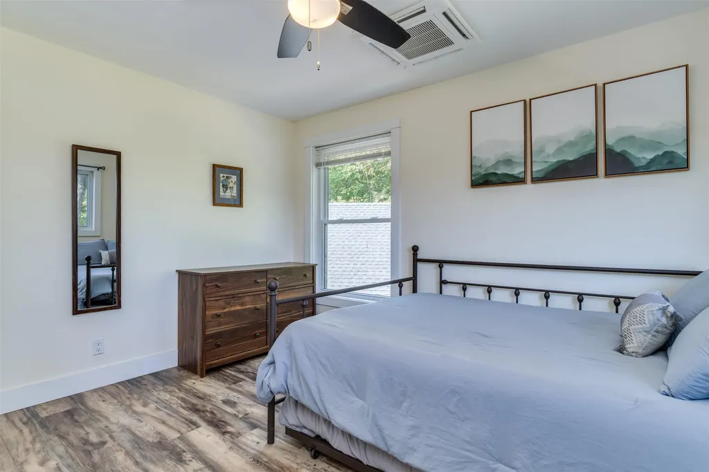 55 South Station Road Woodstock NH 03262