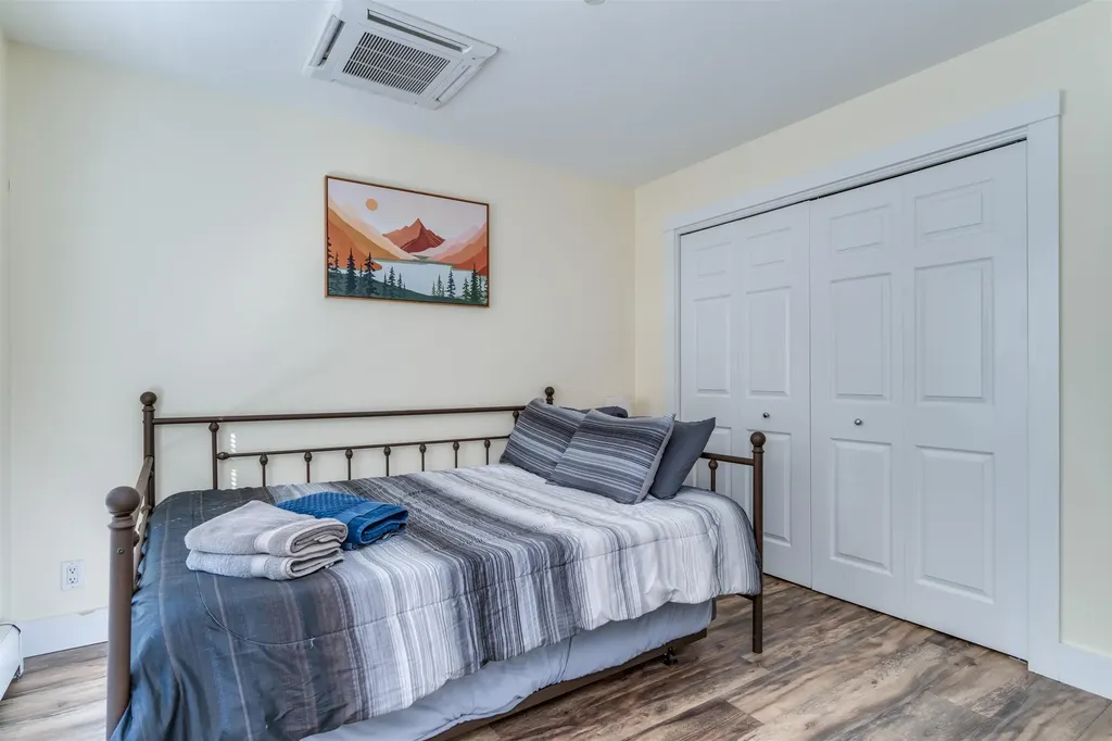 55 South Station Road Woodstock NH 03262