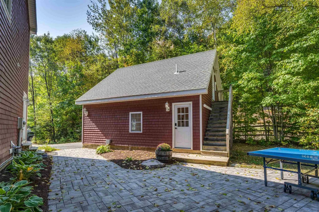 55 South Station Road Woodstock NH 03262