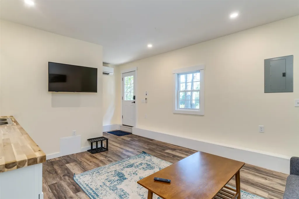 55 South Station Road Woodstock NH 03262