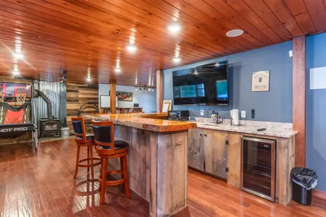 55 South Station Road Woodstock NH 03262