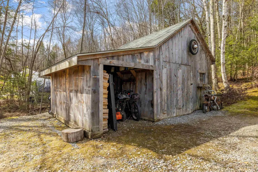 216 Irving Drive Weare NH 03281