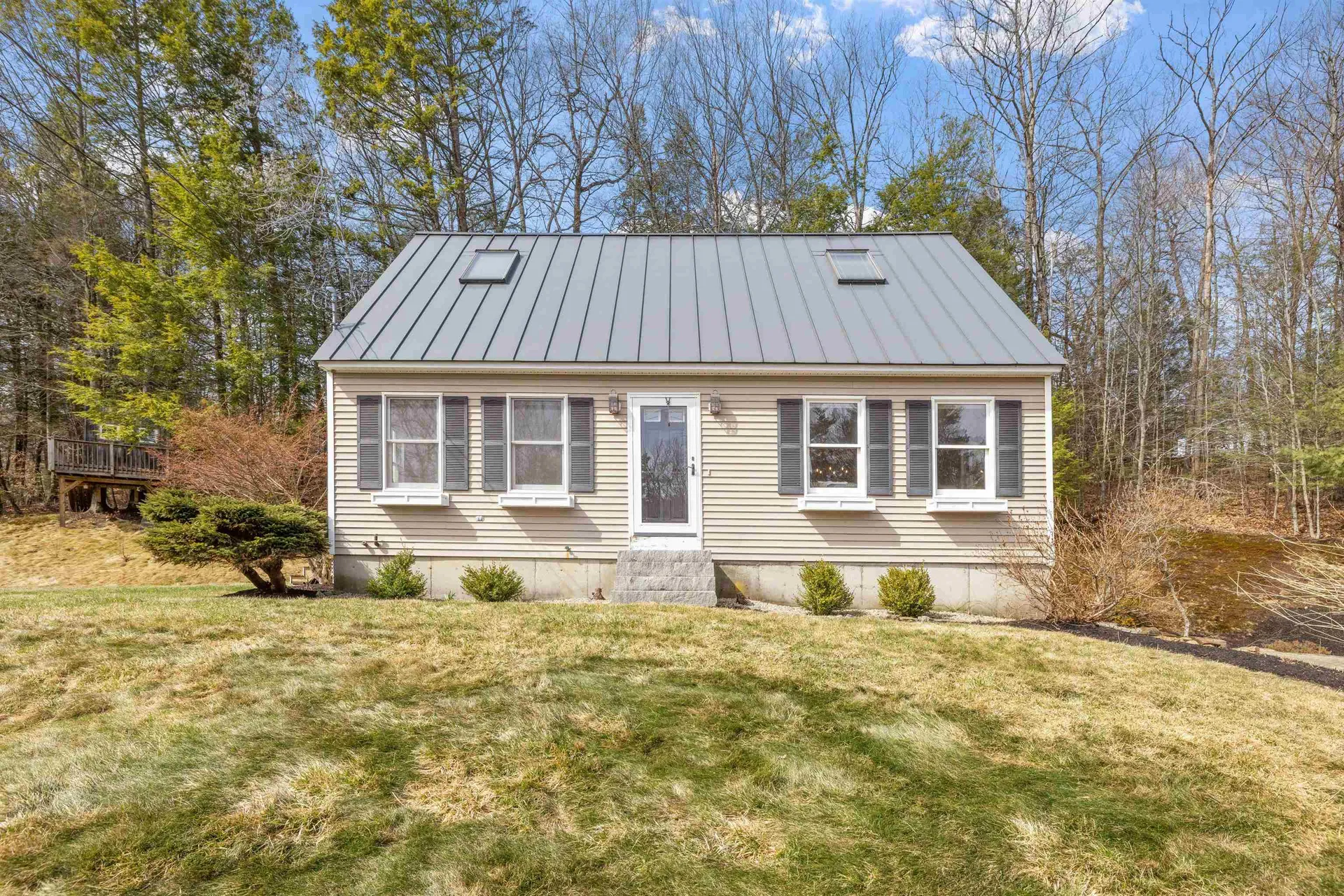 216 Irving Drive Weare NH 03281