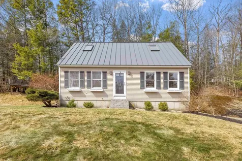 216 Irving Drive Weare NH 03281