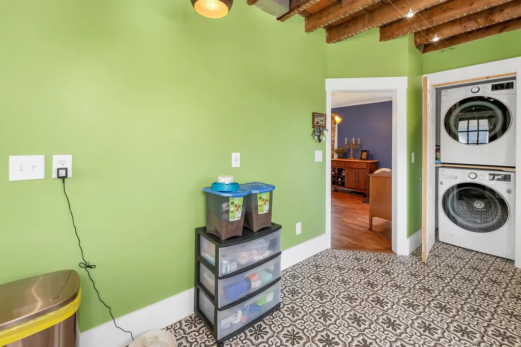 124 Pleasant Street Littleton NH 03561