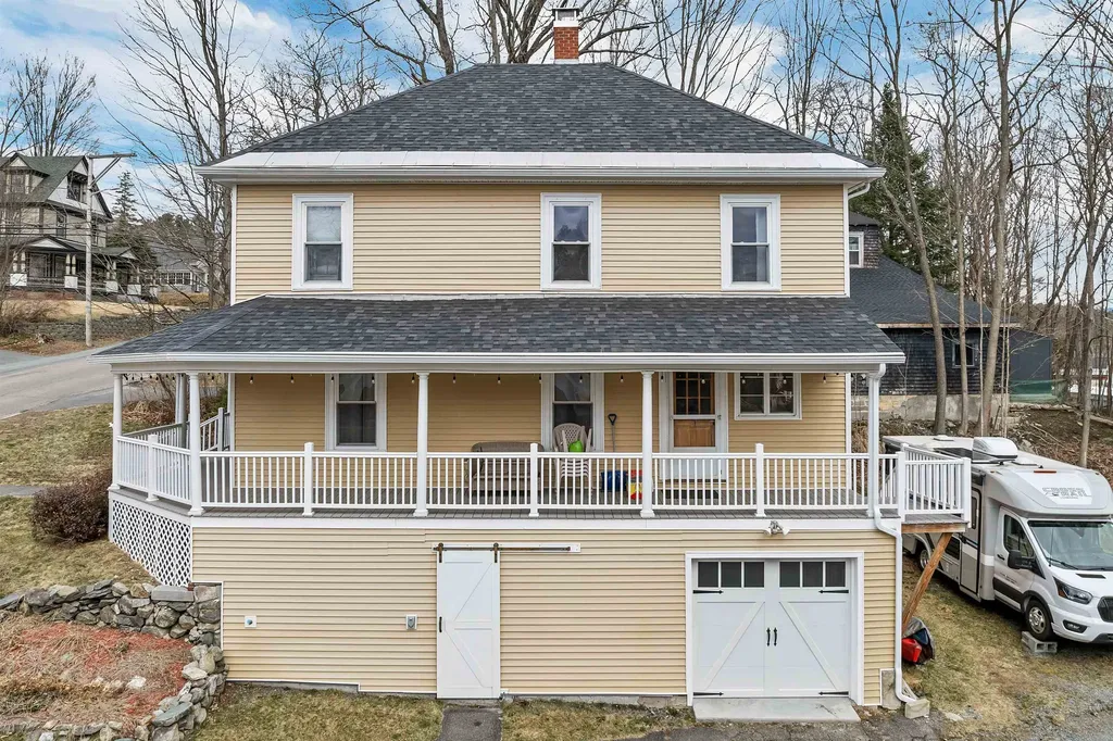 124 Pleasant Street Littleton NH 03561