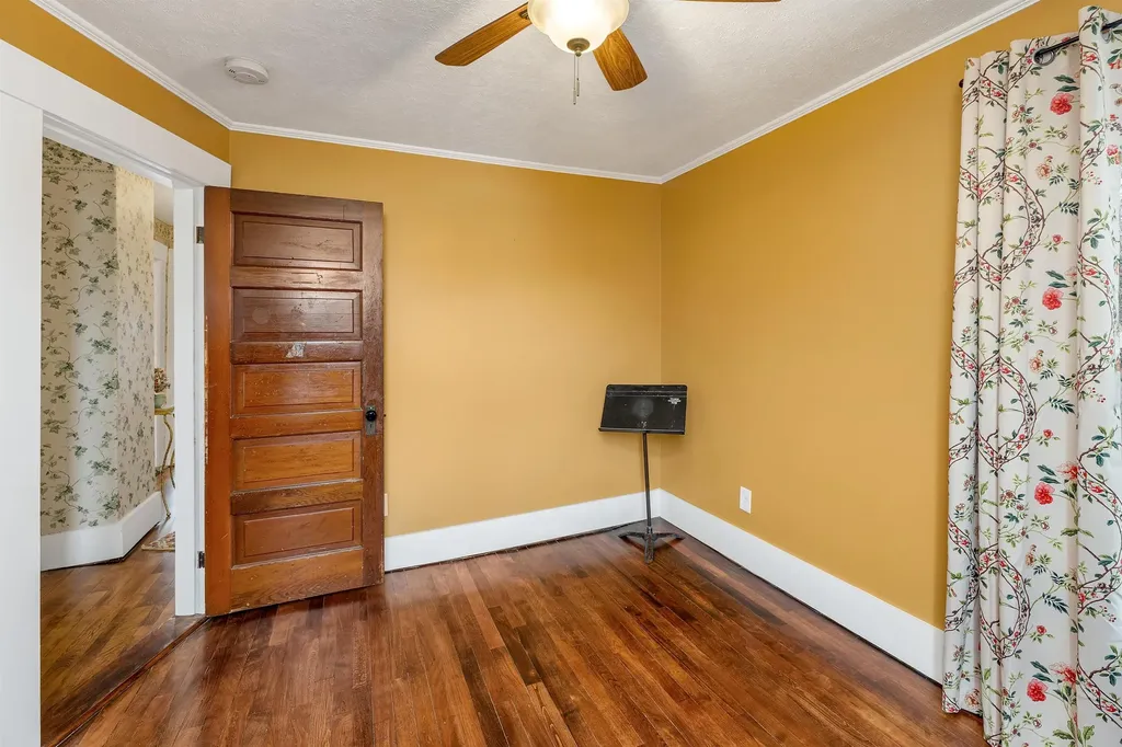 124 Pleasant Street Littleton NH 03561