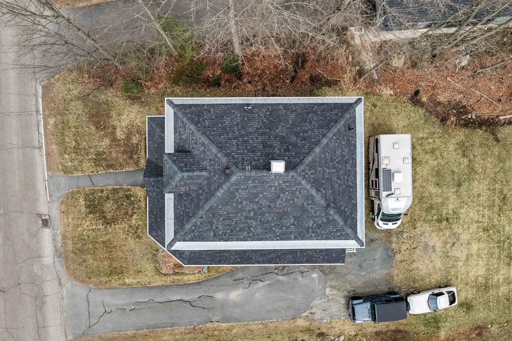 124 Pleasant Street Littleton NH 03561