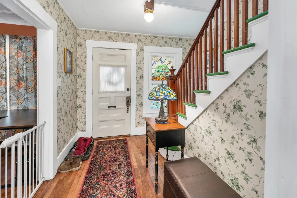 124 Pleasant Street Littleton NH 03561