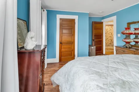 124 Pleasant Street Littleton NH 03561