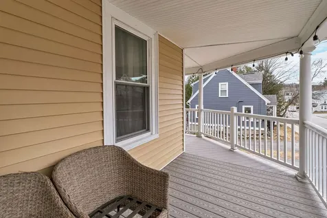 124 Pleasant Street Littleton NH 03561