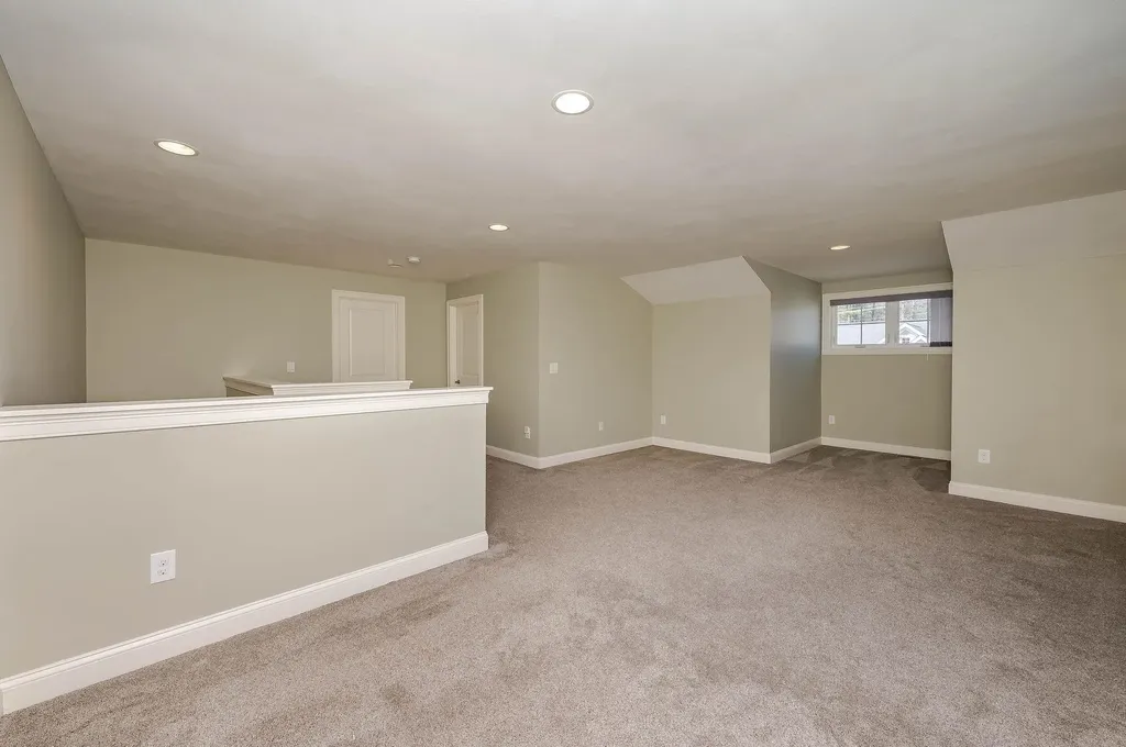 22 Sierra Hill Drive Dover NH 03820